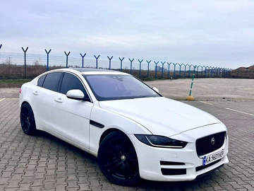 Авто Jaguar Xe 2016 № 8378874