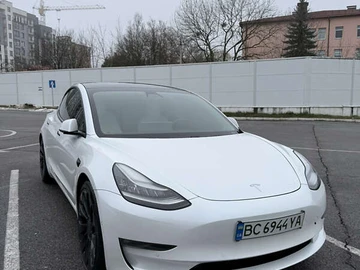 Авто Tesla Model 3 2020 № 8379081
