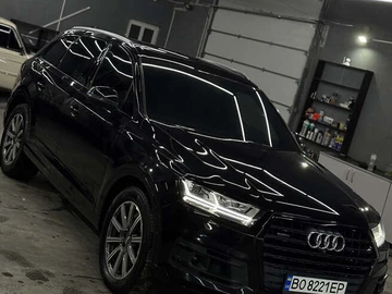 Авто Audi Q7 2018 № 8379105