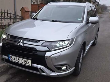 Авто Mitsubishi Outlander 2020 № 8379109