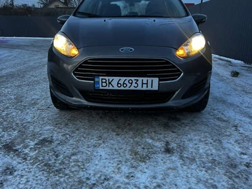 Авто Ford Fiesta 2013 № 8379331