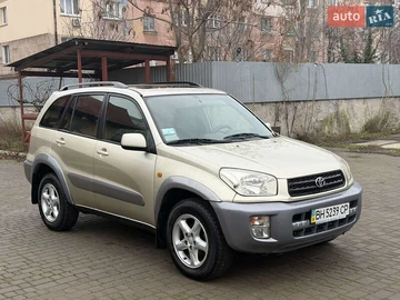 Авто Toyota Rav4 2002 № 8379333