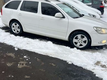 Авто Skoda Octavia 2010 № 8379354