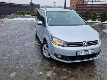 Авто Volkswagen Touran 2012 № 8379508