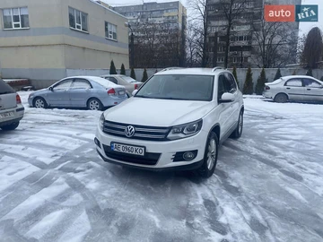 Авто Volkswagen Tiguan 2012 № 8379539