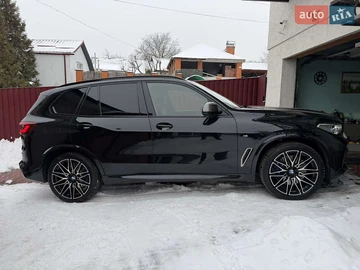 Авто BMW X5 2019 № 8379710