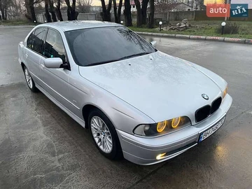 Авто BMW 5 Series 2003 № 8379801