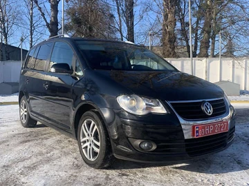 Авто Volkswagen Touran 2008 № 8379814