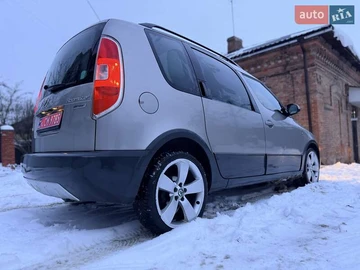 Авто Skoda Roomster 2009 № 8379821
