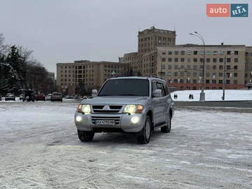 Авто Mitsubishi Pajero Wagon 2004 № 8379992