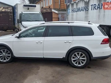Авто Volkswagen Passat 2013 № 8380047