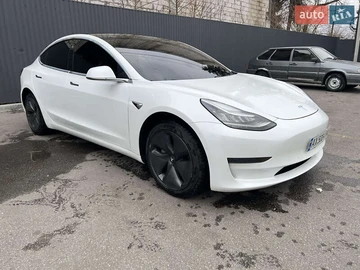 Авто Tesla Model 3 2019 № 8380111