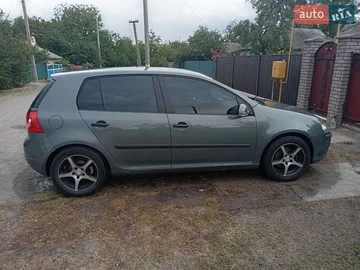 Авто Volkswagen Golf 2003 № 8380451