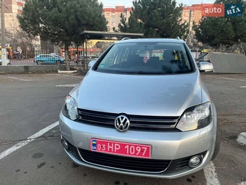Авто Volkswagen Golf Plus 2010 № 8381080