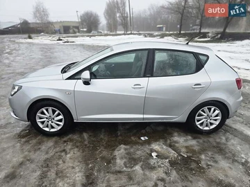 Авто SEAT Ibiza 2015 № 8381297