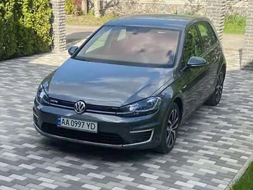 Авто Volkswagen E-Golf 2019 № 8381343