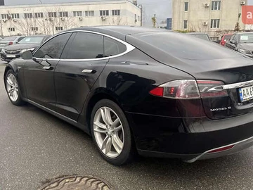 Авто Tesla Model S 2013 № 8381521