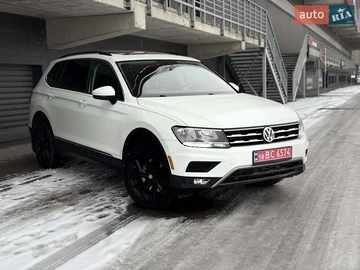 Авто Volkswagen Tiguan 2018 № 8381610
