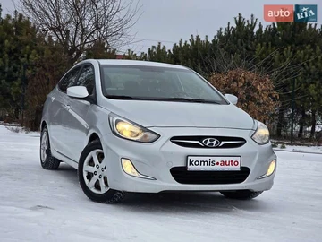 Авто Hyundai Accent 2013 № 8382062