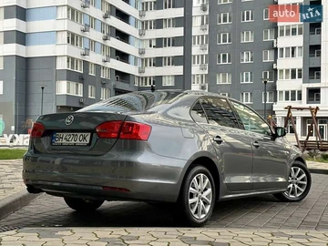 Авто Volkswagen Jetta 2014 № 8382075