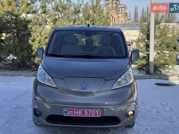 Авто Nissan E-Nv200 2015 № 8382103