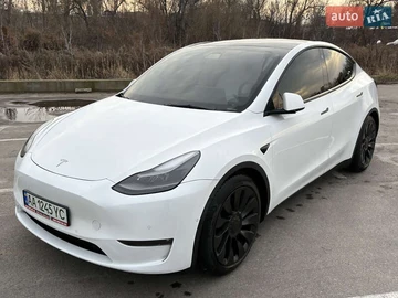 Авто Tesla Model Y 2022 № 8382353