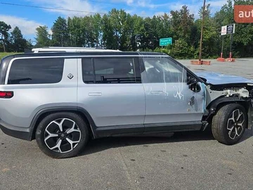 Авто Rivian R1S 2023 № 8382368
