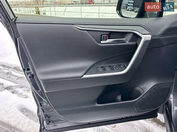Авто Toyota Rav4 2024 № 8382447