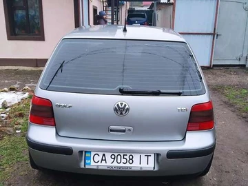 Авто Volkswagen Golf 2002 № 8382529