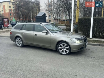 Авто BMW 5 Series 2004 № 8382602