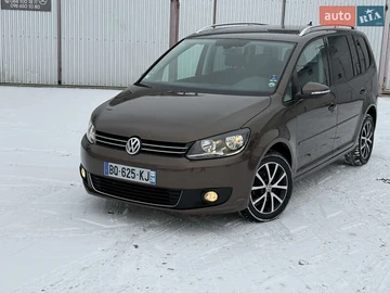 Авто Volkswagen Touran 2011 № 8382695