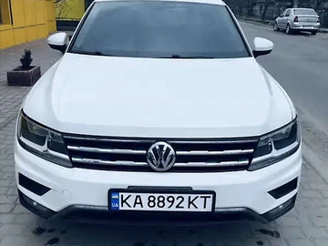 Авто Volkswagen Tiguan 2017 № 8382726