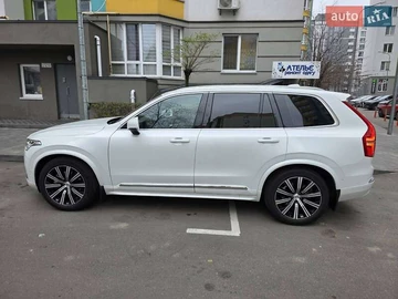 Авто Volvo Xc90 2024 № 8383016