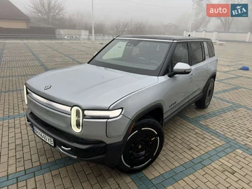 Авто Rivian R1S 2024 № 8383017