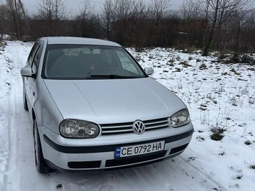 Авто Volkswagen Golf 2000 № 8383156