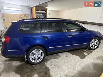 Авто Volkswagen Passat 2005 № 8383207
