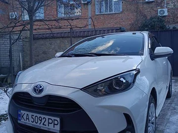 Авто Toyota Yaris 2021 № 8383587