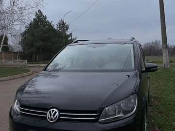 Авто Volkswagen Touran 2010 № 8384160