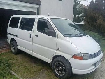 Авто Toyota Hiace 2002 № 8384379
