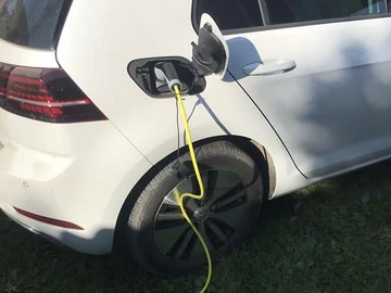 Авто Volkswagen E-Golf 2019 № 8384458
