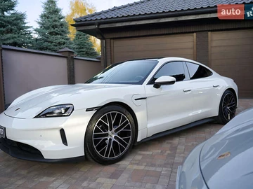 Авто Porsche Taycan 2024 № 8384461