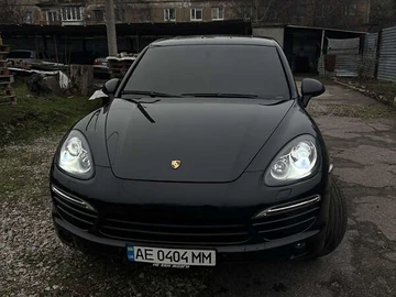 Авто Porsche Cayenne 2012 № 8385422