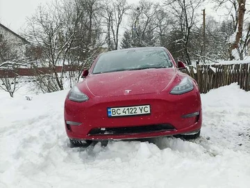 Авто Tesla Model Y 2023 № 8385441