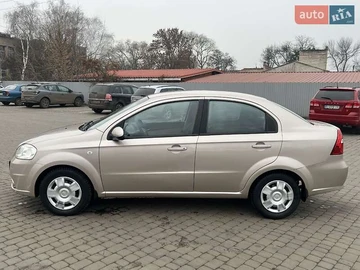 Авто Chevrolet Aveo 2008 № 8386034