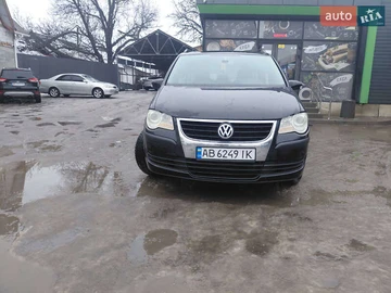 Авто Volkswagen Touran 2007 № 8386047