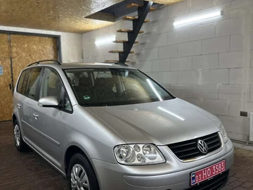 Авто Volkswagen Touran 2006 № 8386051