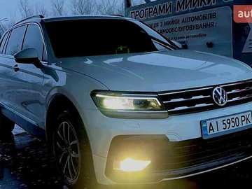 Авто Volkswagen Tiguan 2020 № 8386417