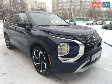 Авто Mitsubishi Outlander 2024 № 8386430