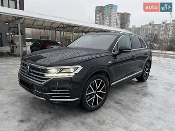 Авто Volkswagen Touareg 2022 № 8386527