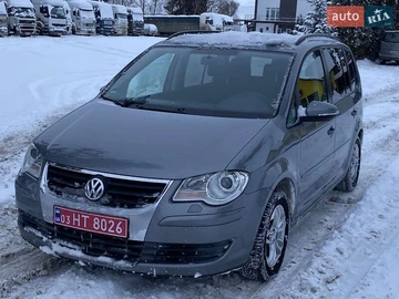 Авто Volkswagen Touran 2010 № 8386704
